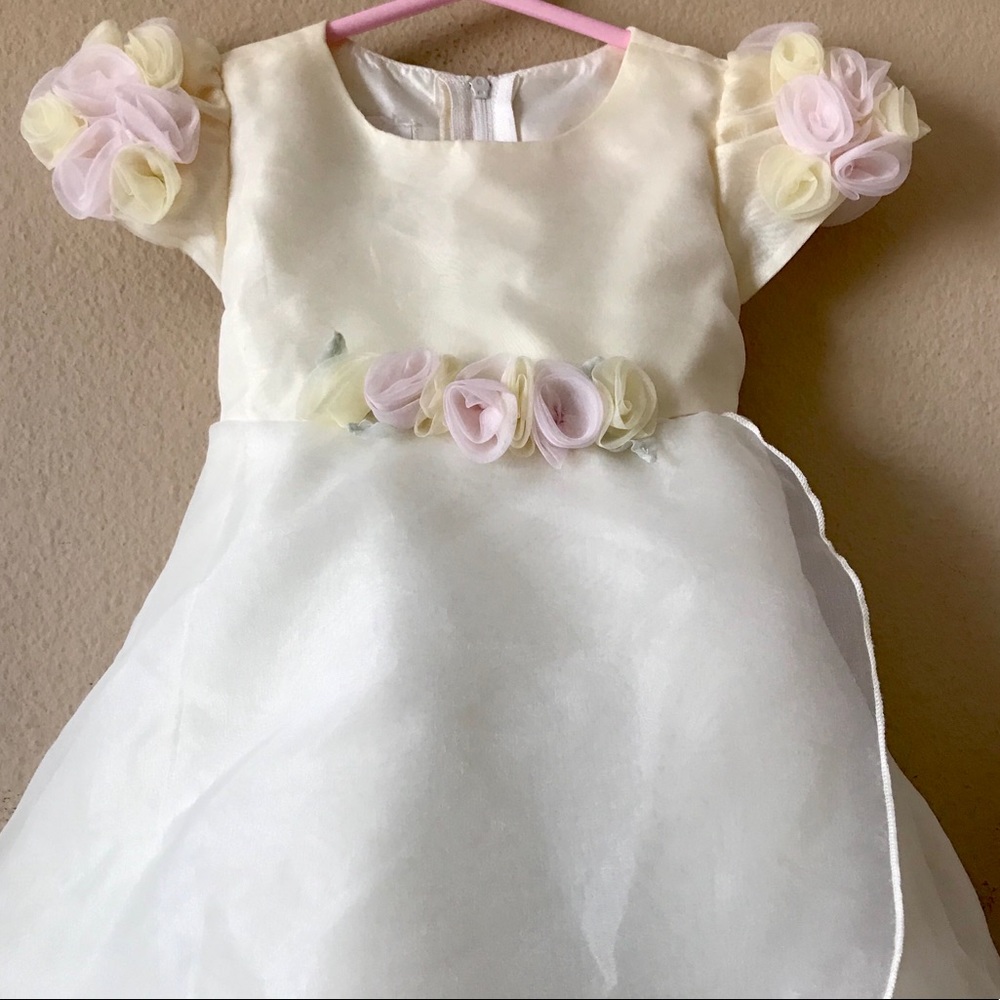 BISCOTTI Pale Yellow Rosebud Dress - Picture 2 of 8